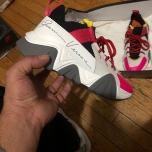 Versace shoes size 360 it’s like a 5 in men